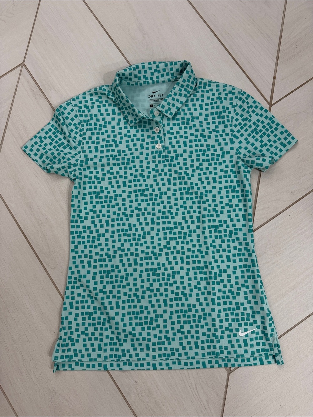 Nike Dri fit women’s golf polo